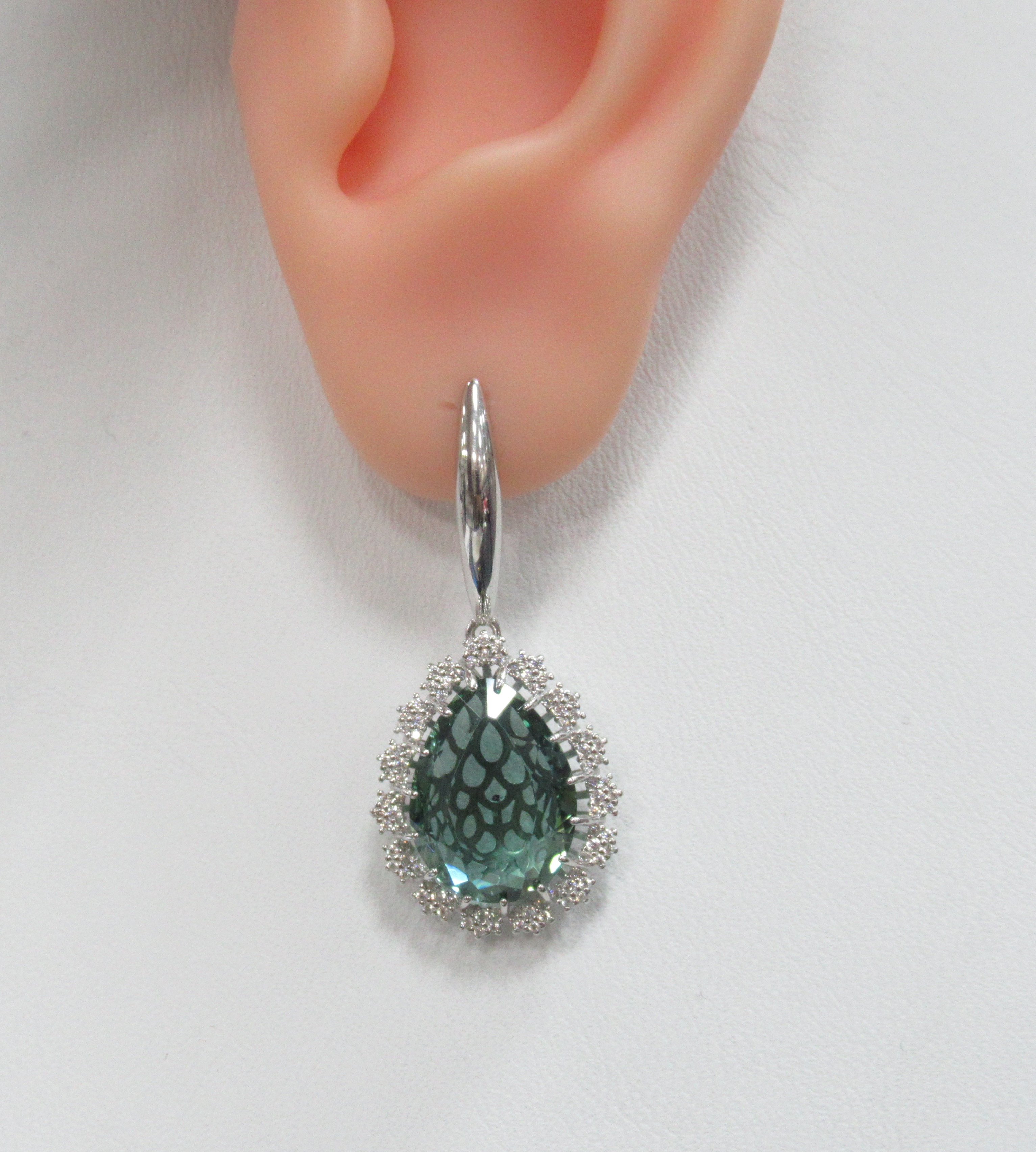 Серебряные серьги с празиолитами